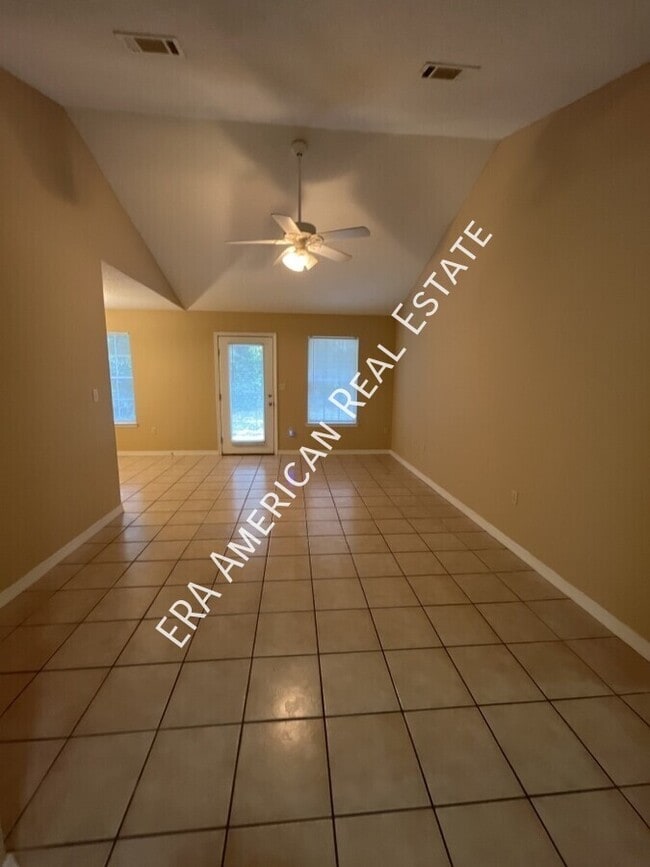 Foto del edificio - 2455 Starmount Dr