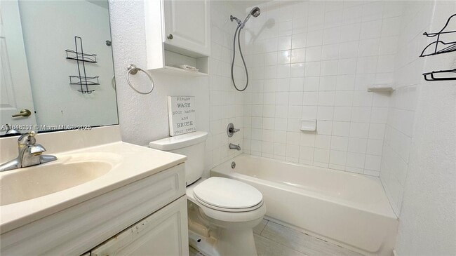 Foto del edificio - 2501 S Ocean Dr