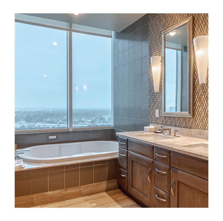 Foto principal - 945 Gessner Rd