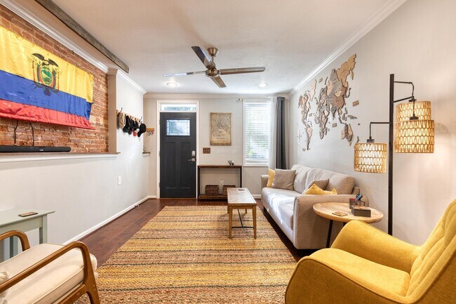 Foto del edificio - 2218 Fleet St