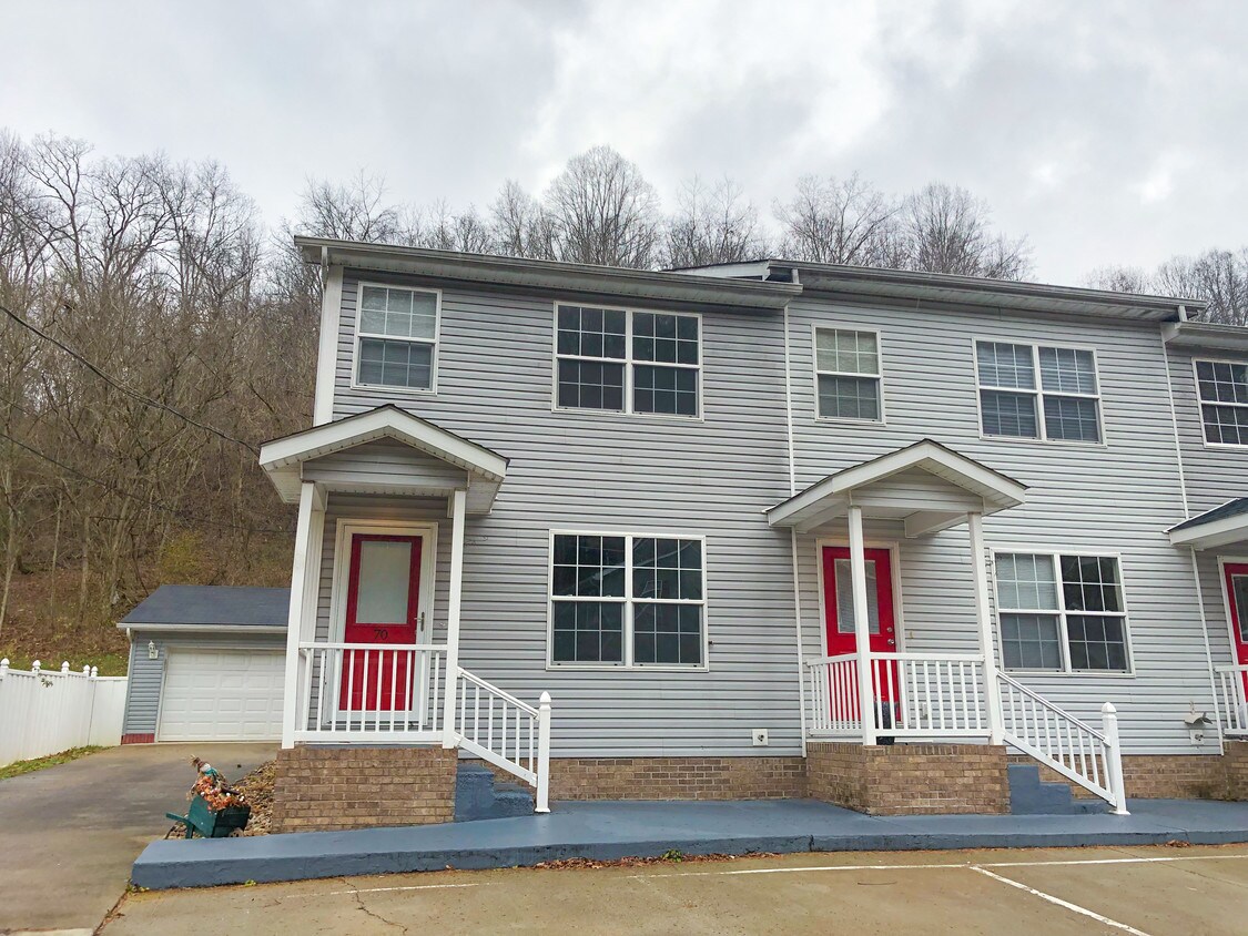 70 Destiny Dr, Barboursville, WV 25504 Townhouse for Rent in