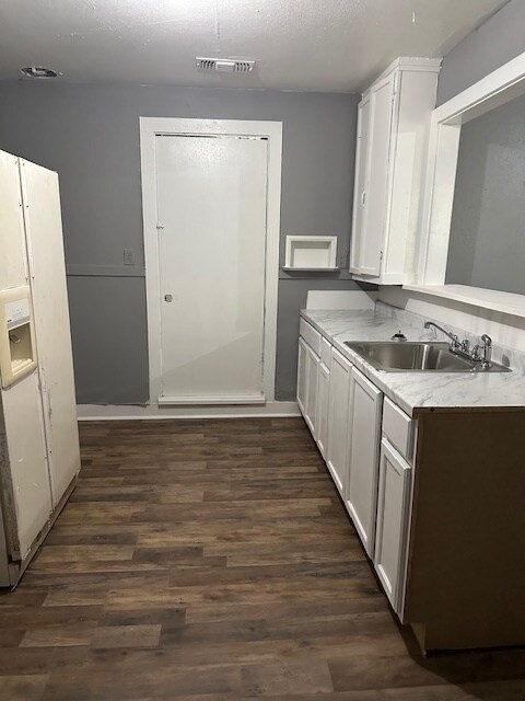 Cocina - 3120 N Watkins St