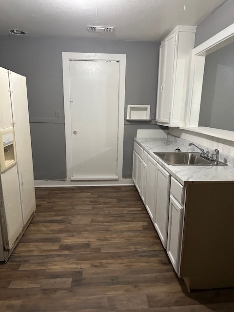 Kitchen - 3120 N Watkins St