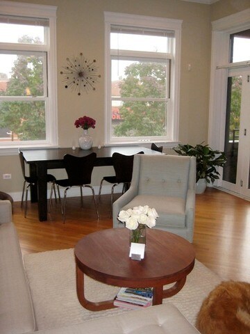 Building Photo - 2730 N Ashland Ave