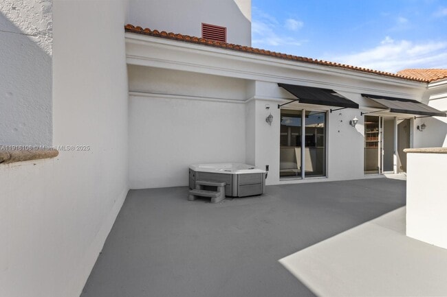 Building Photo - 4100 Salzedo St