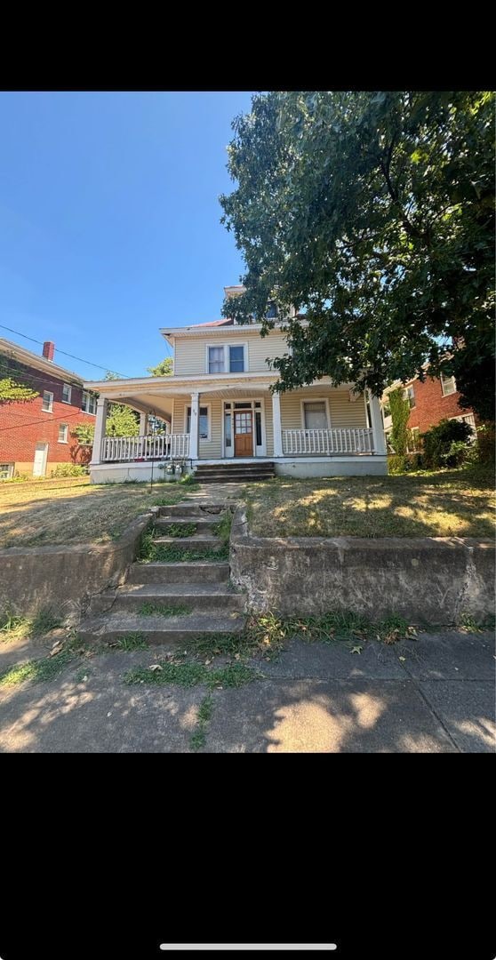 Building Photo - 918 Penmar Ave SE