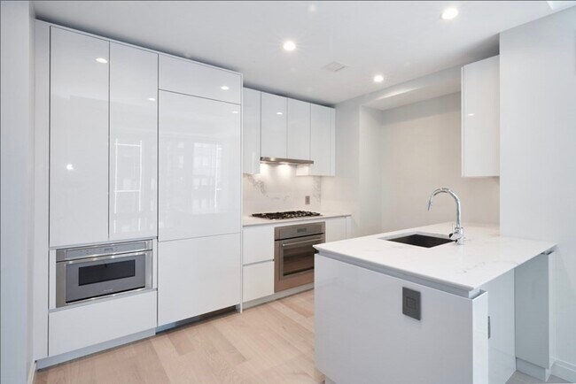 Foto del edificio - 135 Seaport Blvd