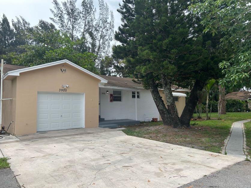 Foto principal - 3920 7th Ave N