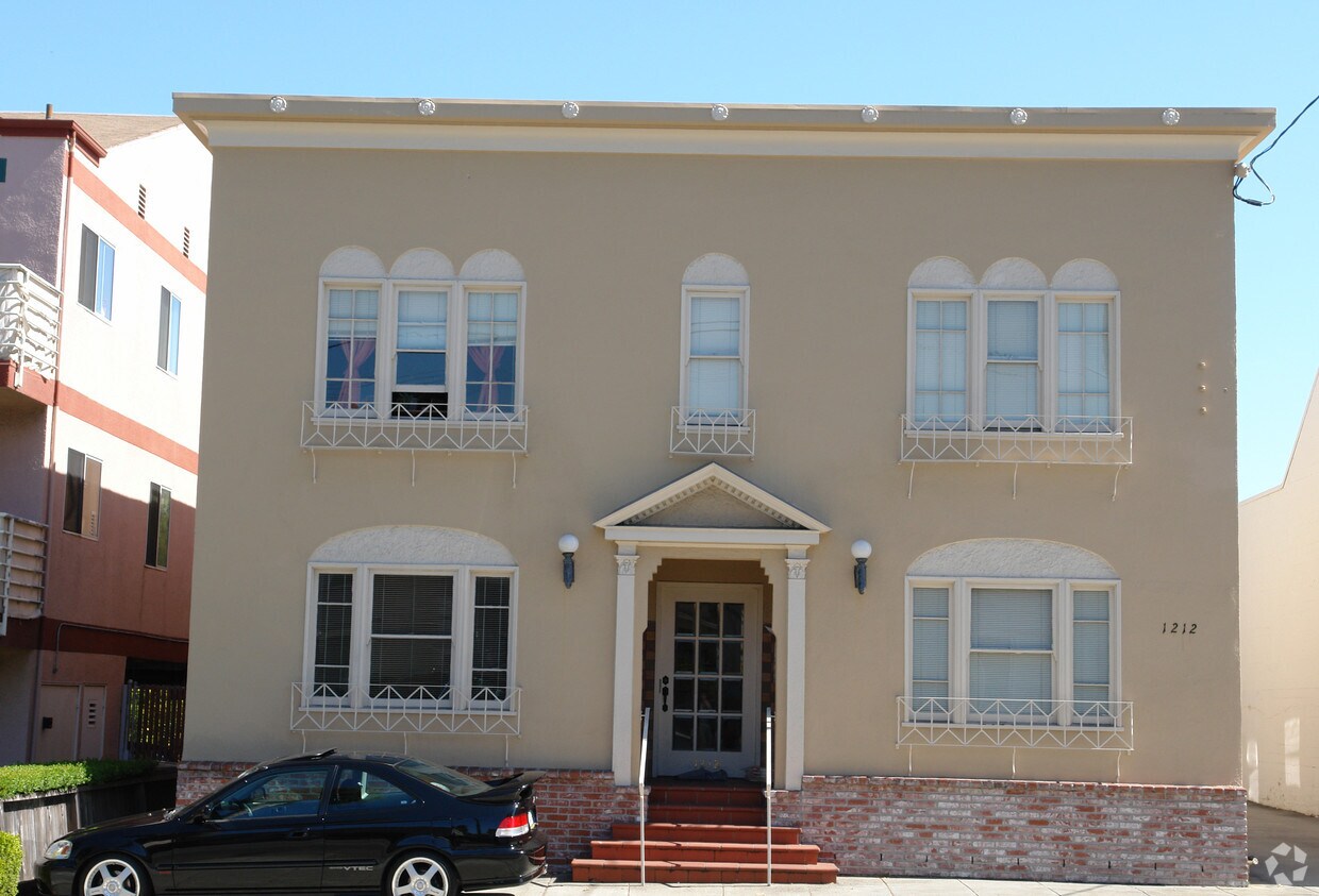 Building Photo - 1212 El Camino Real