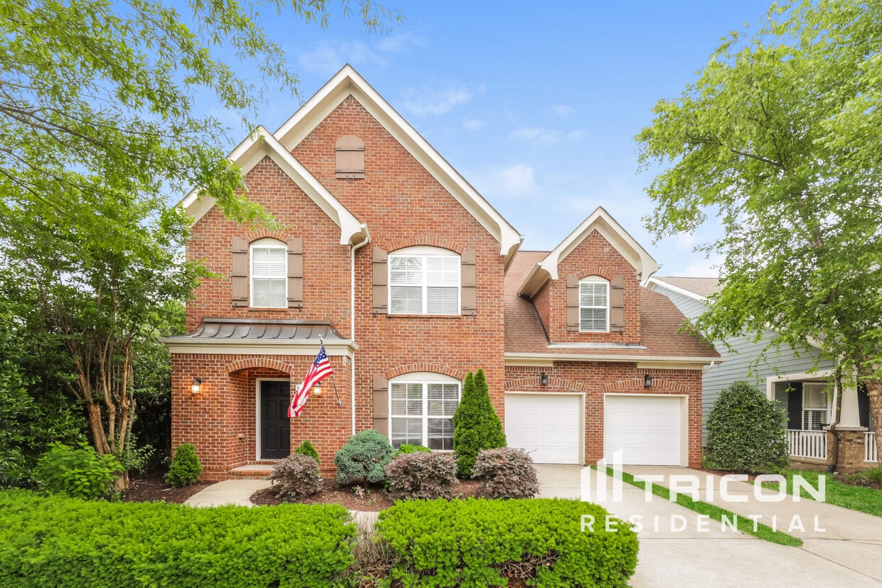 Primary Photo - 3009 Kingston Cir N