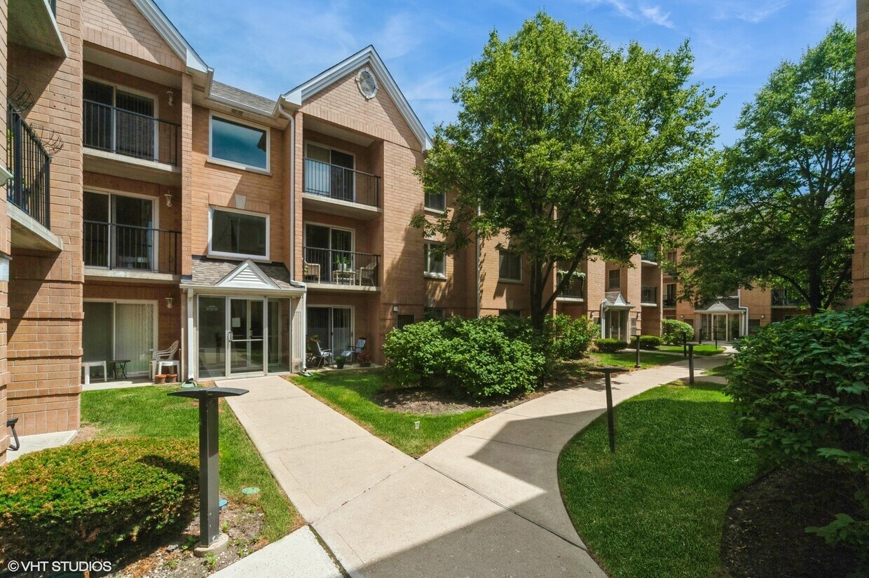 Foto principal - 8710 W Evelyn Ln