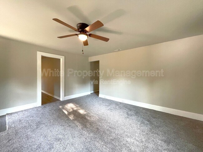 Foto del edificio - 706 Hillside St
