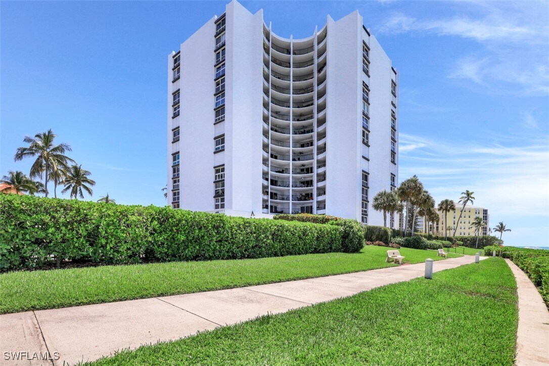 Foto del edificio - 3951 Gulf Shore Blvd N