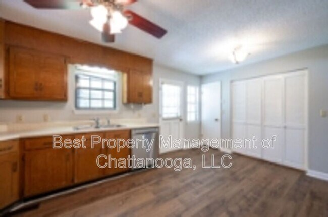 Building Photo - 5902 Fort Sumter Dr