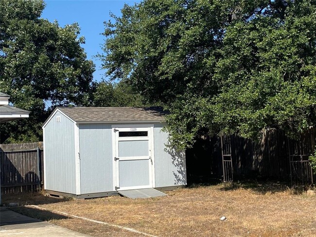 Foto del edificio - 8901 Shattuck Cove