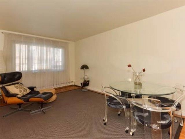 Foto del edificio - 734 E 222nd St