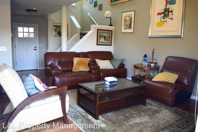 Building Photo - 3 br, 2.5 bath House - 109 Milland Drive