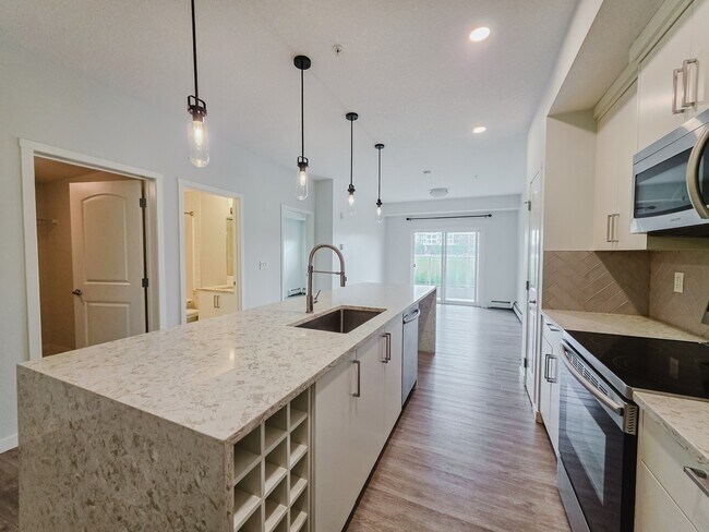 Building Photo - 4150 Seton Dr SE