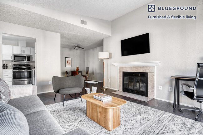 Foto del edificio - 942 Willowleaf Dr