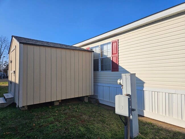 Foto del edificio - 45 Lynnwood Cir