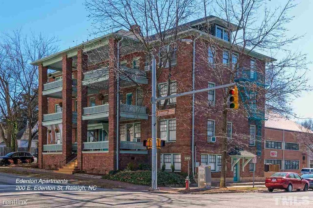 Primary Photo - 2 br, 1 bath House - 200 E Edenton St Apt 4