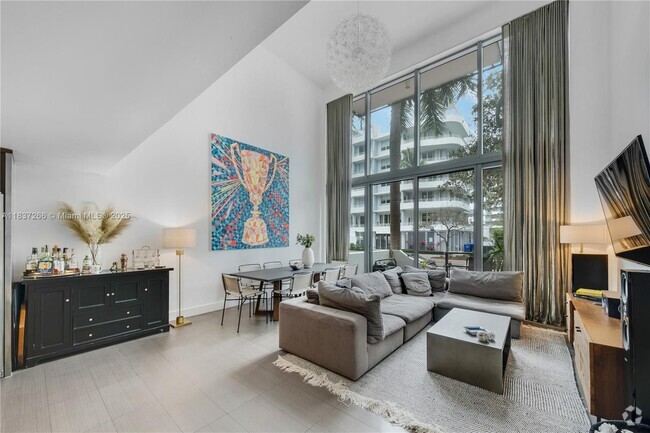 Building Photo - 1000 Matanzas Ave