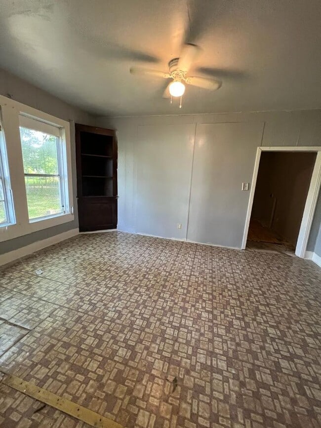 Foto del edificio - 3960 Harding DR.