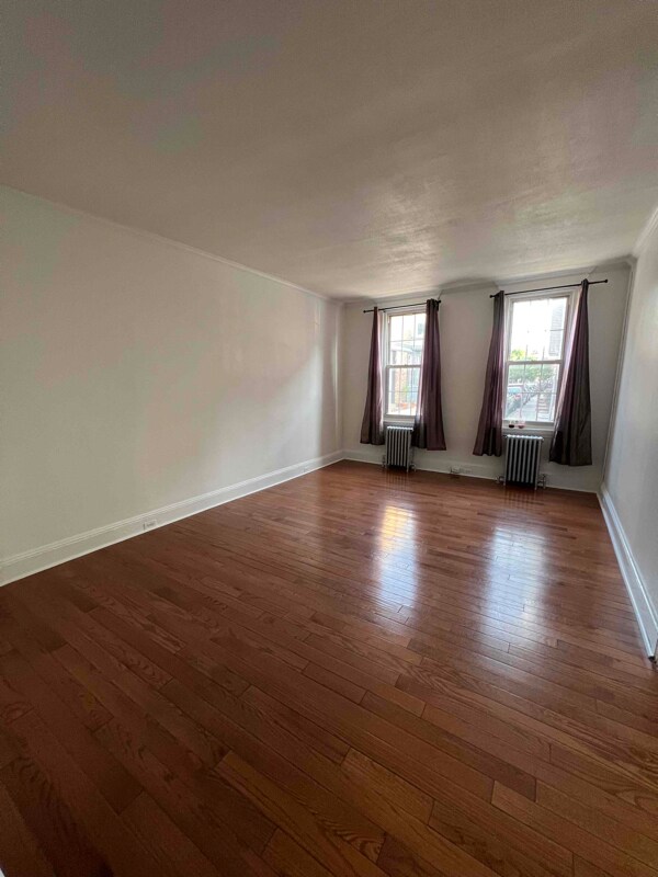 Building Photo - 433 Tasker St