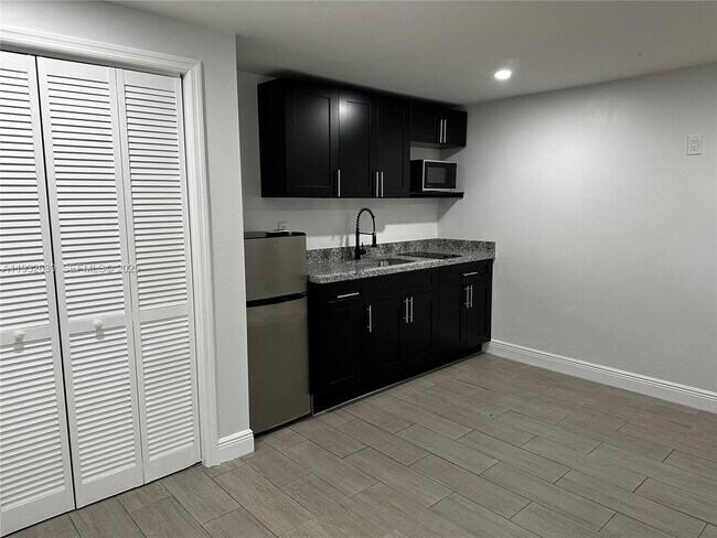 Foto del edificio - 214 S 57th Ave