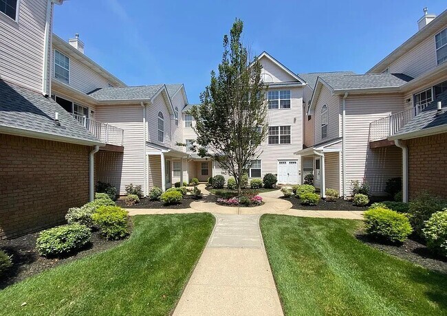 Foto del edificio - 420 Plymouth Rd