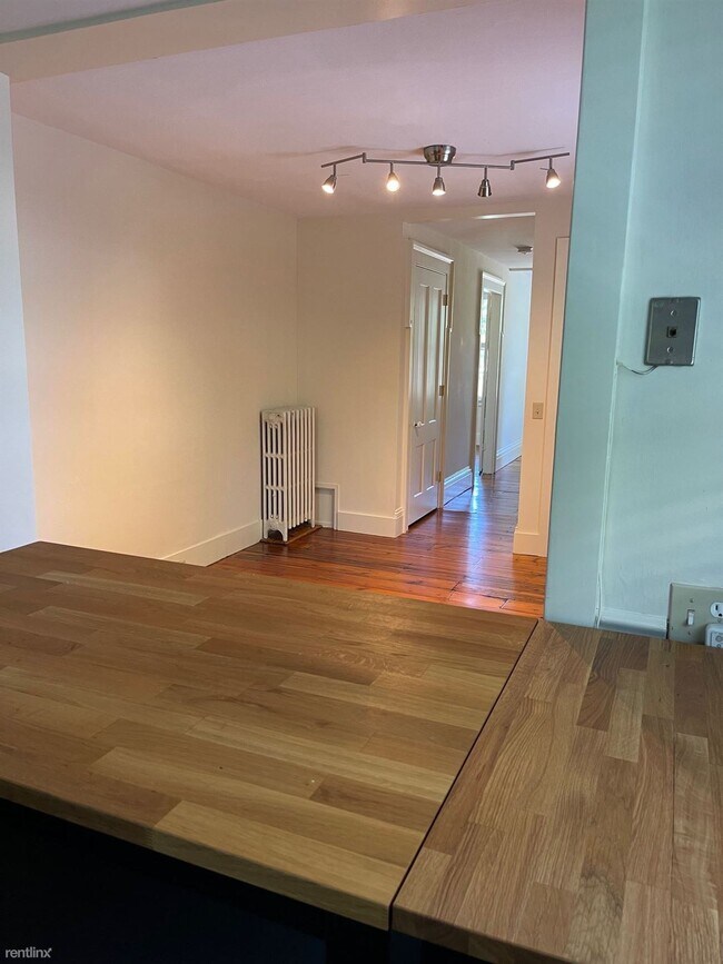 Building Photo - 1 br, 1 bath House - 58 Prospect St