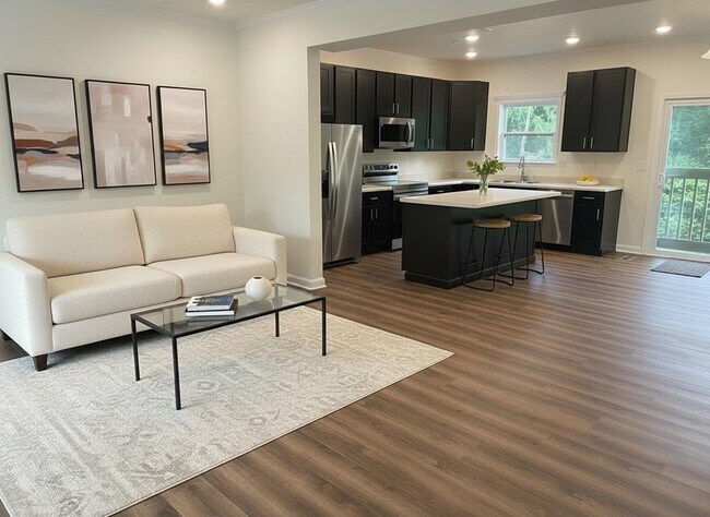 Foto del edificio - 715 Ravenshire Ct