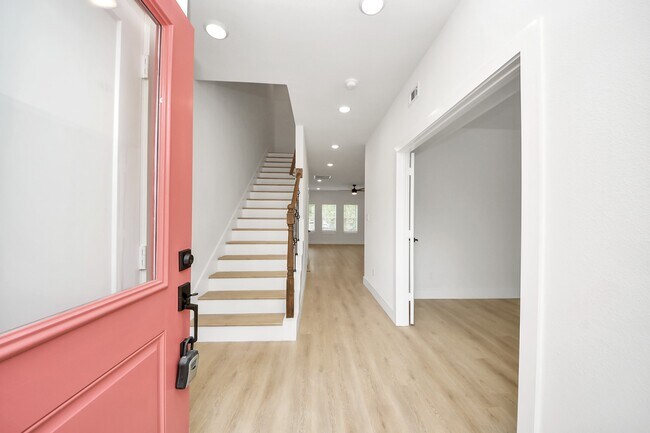 Foto del edificio - 1316 W Willis St