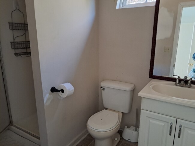 Foto del edificio - 6312 Lake Rd