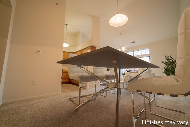 Comedor Sarah - Prairie Lakes Apartments