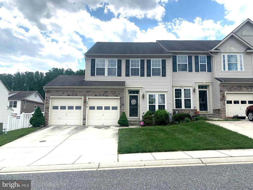 Foto principal - 2910 Lomond Pl