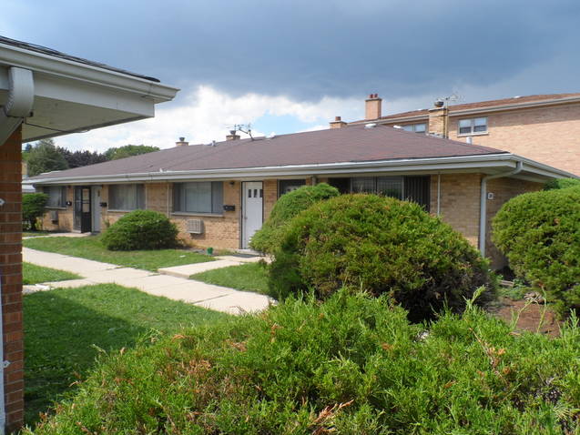 Building Photo - 502 E Pine Ave