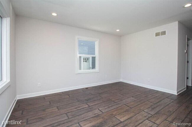 Building Photo - 3 br, 2 bath House - 1412 S Campbell