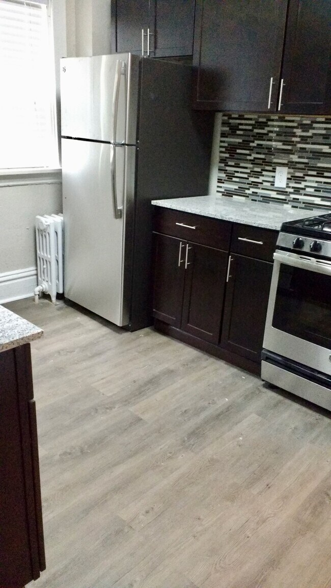 Foto del edificio - 2113 Murray Ave