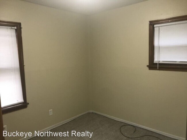 Building Photo - 2 br, 1 bath House - 405 E Manhattan