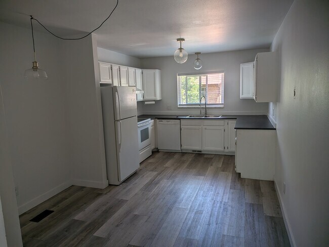 Foto del edificio - 1445 N Amiron Way