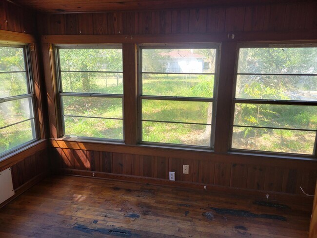 Foto del edificio - 746 E Garden St