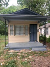 Building Photo - 291 Red Oak St