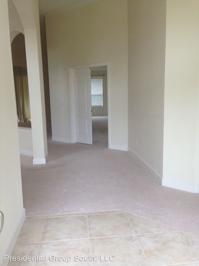Foto del edificio - 16214 Birchwood Way