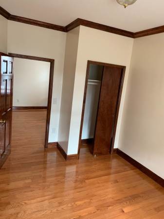 Foto del edificio - Spacious Two Bedroom Near Astoria Waterfront