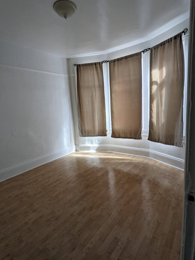 Bedroom - 130 Valparaiso St