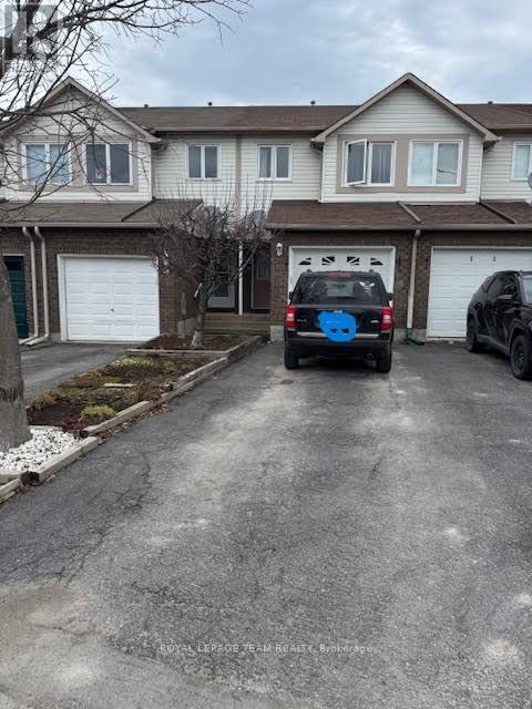 Primary Photo - 20 Spruce Cres