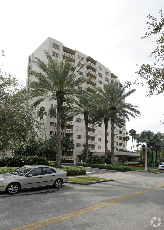 Foto del edificio - Gables Waterway Towers