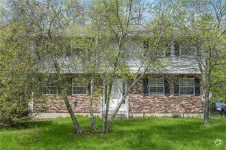 Building Photo - 298 Birchwood Dr N
