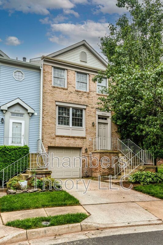 Primary Photo - 21929 Myrtlewood Square